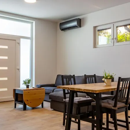 Apartment Dragica *