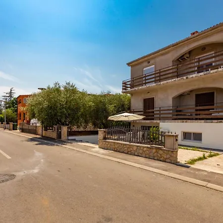 Apartment Dragica *