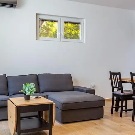 Apartment Dragica *